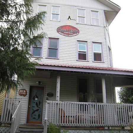 Poppi'S Guesthouse Ревелсток Экстерьер фото